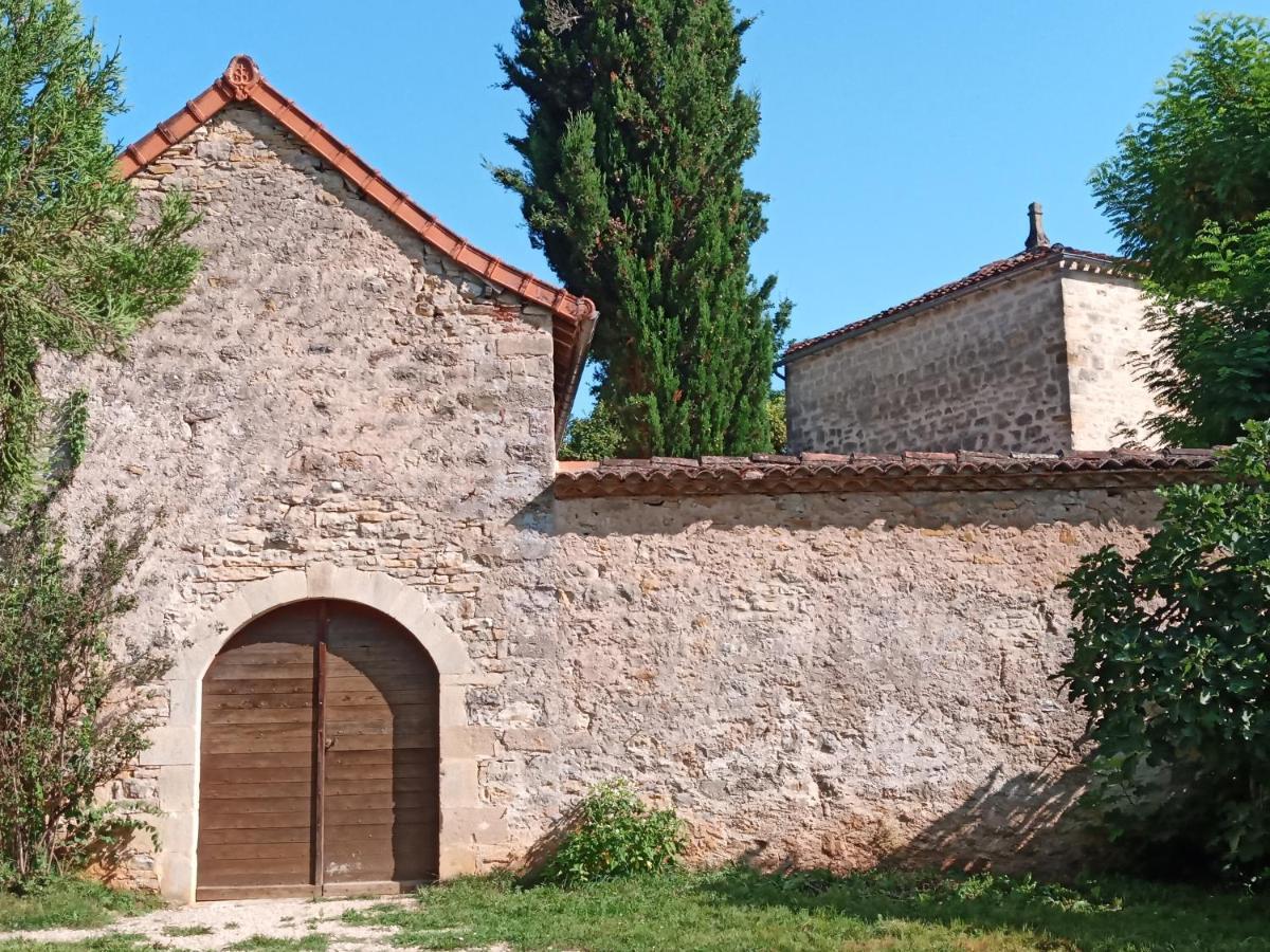 Les Granges De L Abbaye Couette-café Ginals